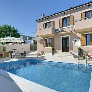  Ferienhaus Miceli