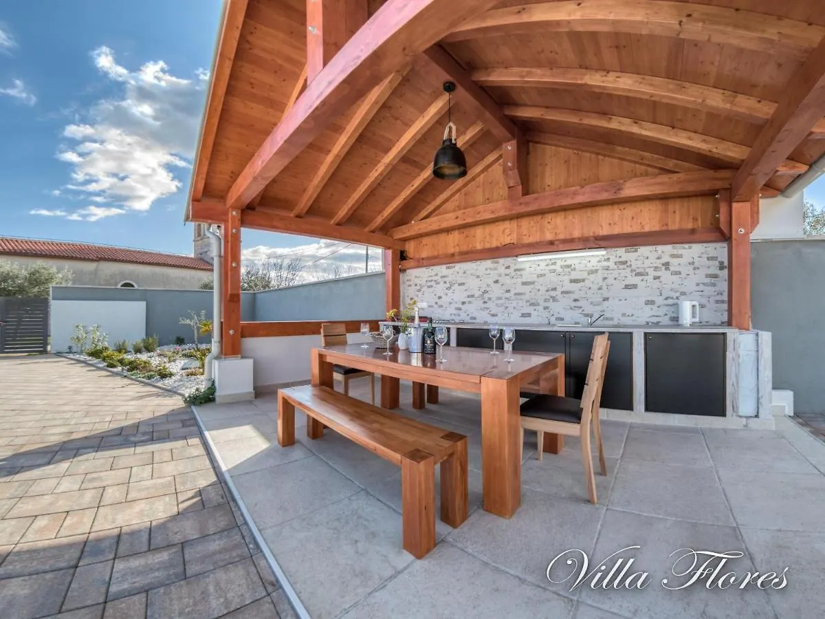 Villa Flores Kavran Kroatien