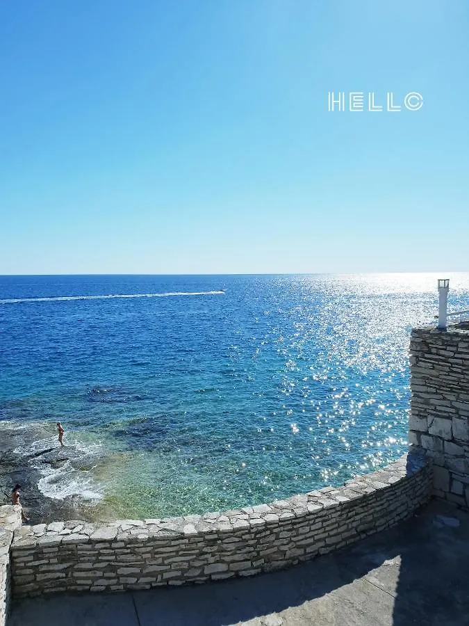 Villa Flores Kavran 0*,  Kroatien